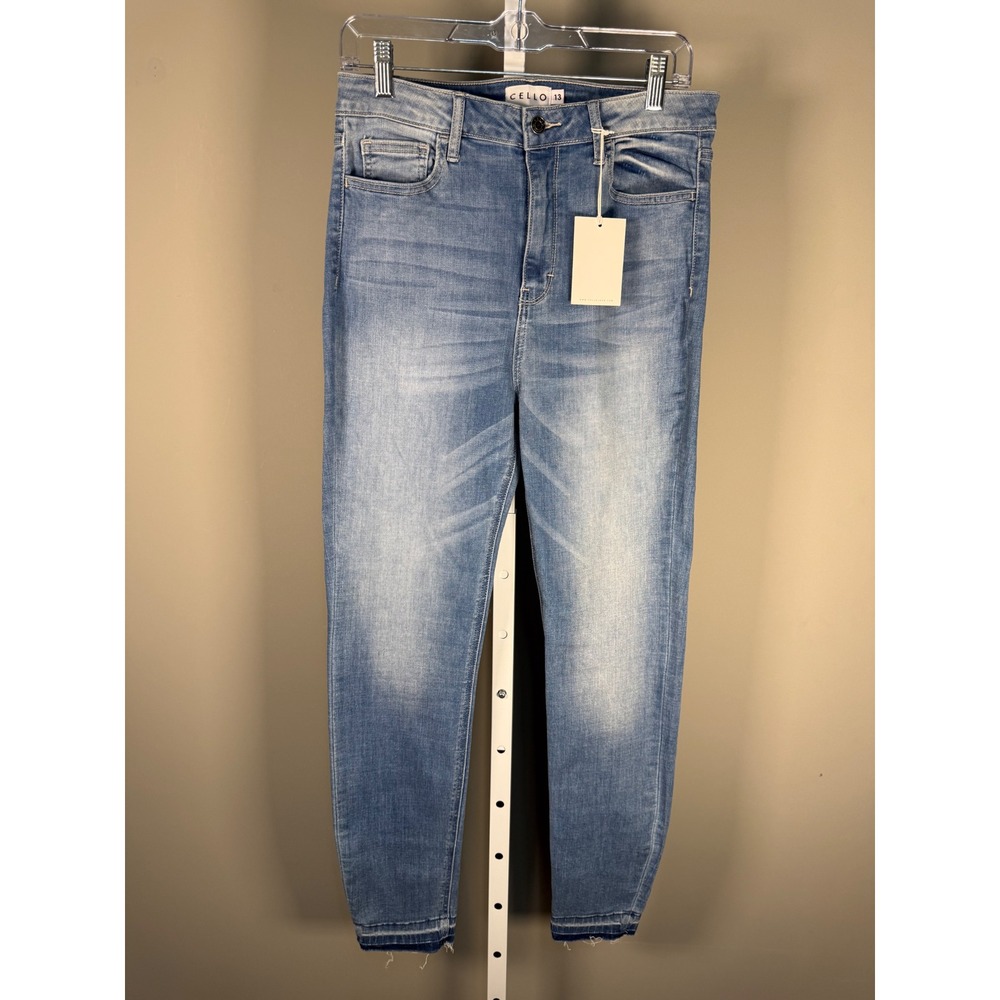 Cello High Rise Skinny Jeans Light Wash Size 13 NWT